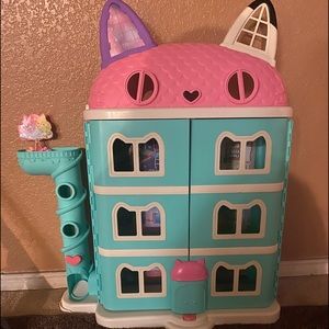 Gabby doll house